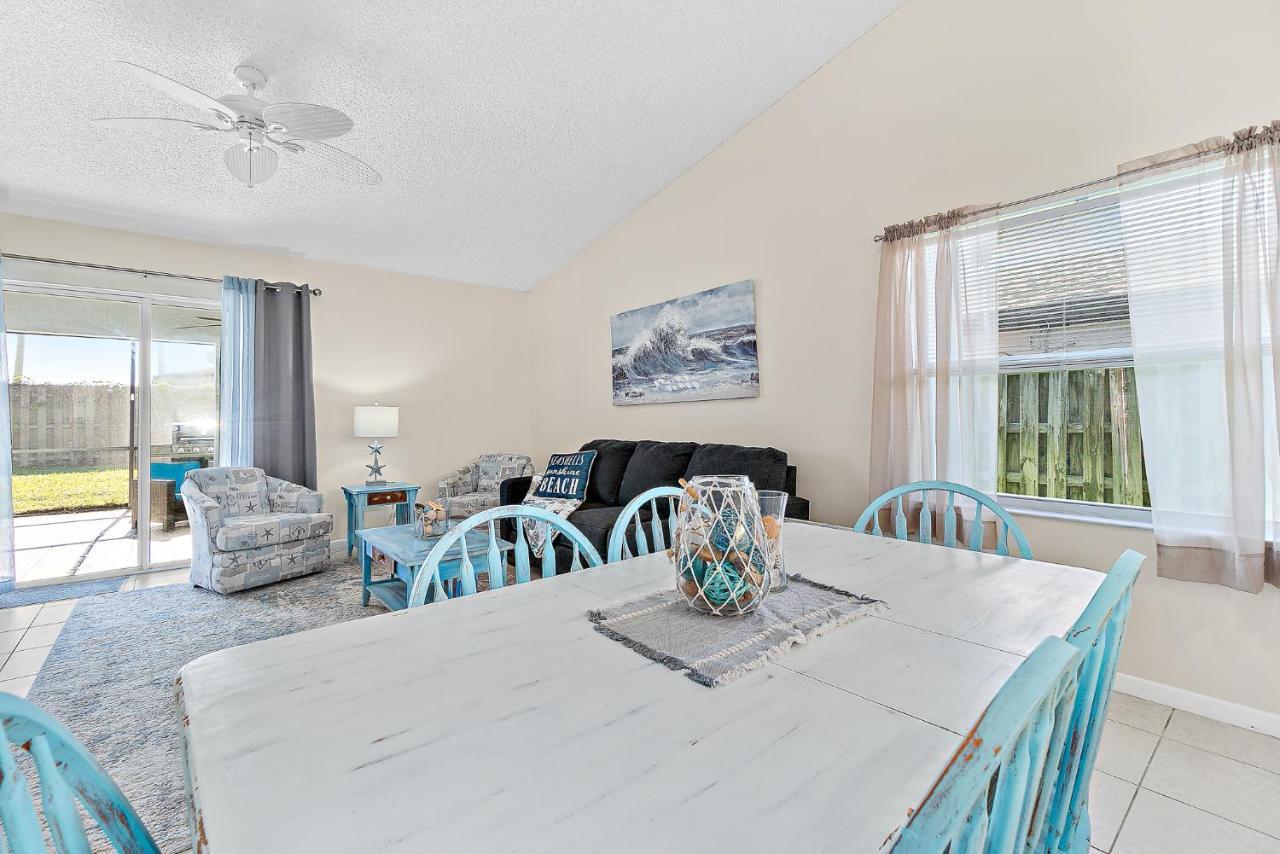 Serene Seaside Retreat - Dog Friendly - 2Br Townhouse With Shared Heated Pool Steps To Paradise Beach! 멜버른 외부 사진