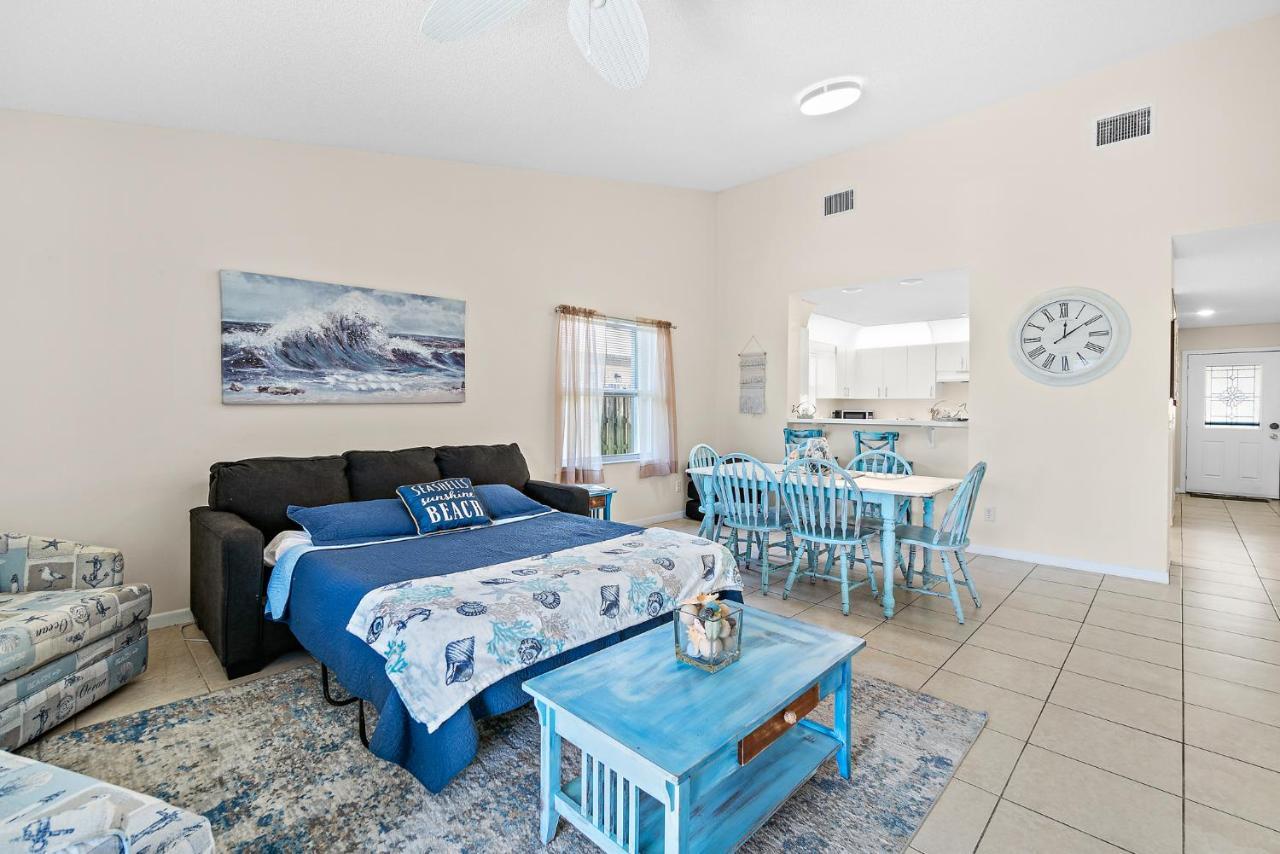 Serene Seaside Retreat - Dog Friendly - 2Br Townhouse With Shared Heated Pool Steps To Paradise Beach! 멜버른 외부 사진